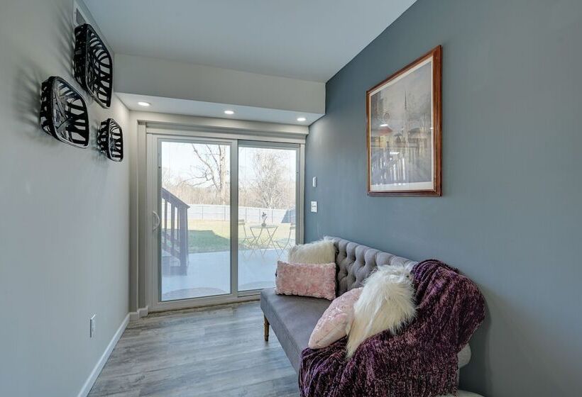 Modern Mount Airy Hideaway W/ Private Backyard!