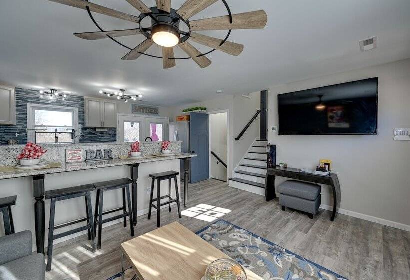 Modern Mount Airy Hideaway W/ Private Backyard!