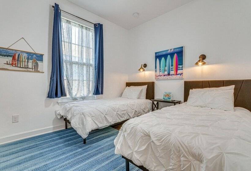 Modern Pensacola Vacation Home W/ Private Pool!