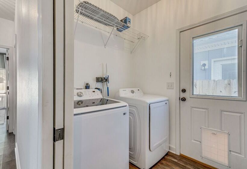 Modern Pensacola Vacation Home W/ Private Pool!