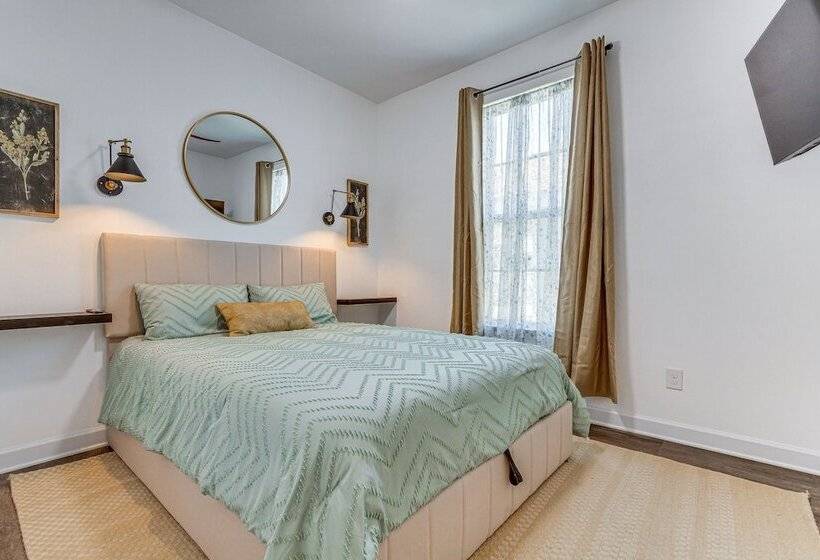 Modern Pensacola Vacation Home W/ Private Pool!