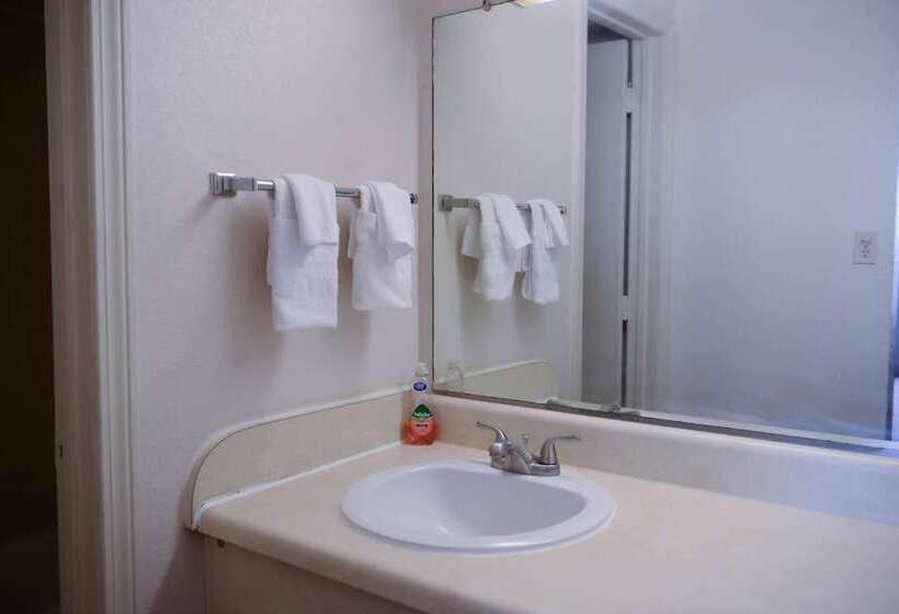 汽车旅馆  Relax Inn