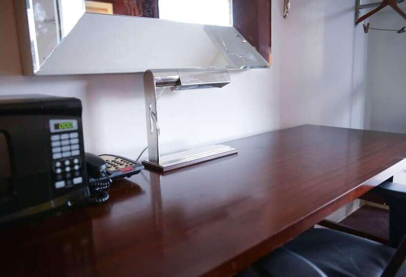 汽车旅馆  Relax Inn