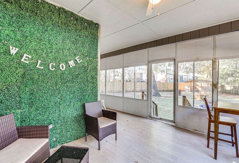 Mount Pleasant Home W/ Yard, Sunroom & Game Room!