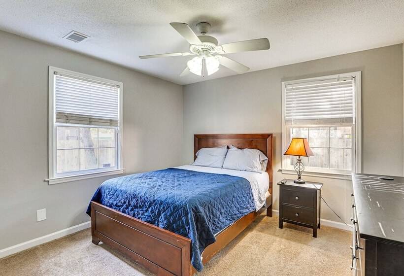 Mount Pleasant Home W/ Yard, Sunroom & Game Room!