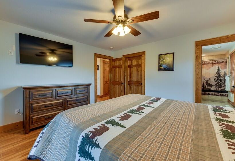 Mountain View Cabin In Maggie Valley W/ Foosball!