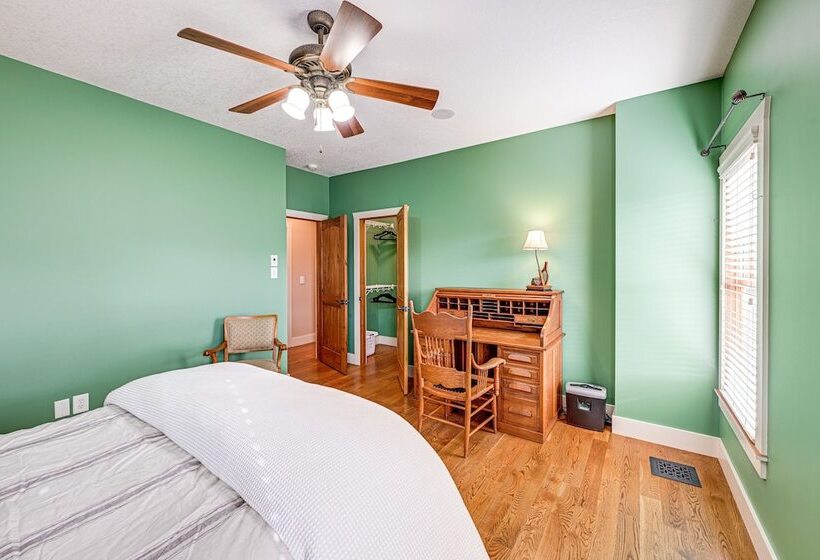 Mountain View Georgia Cabin W/ 2 Decks