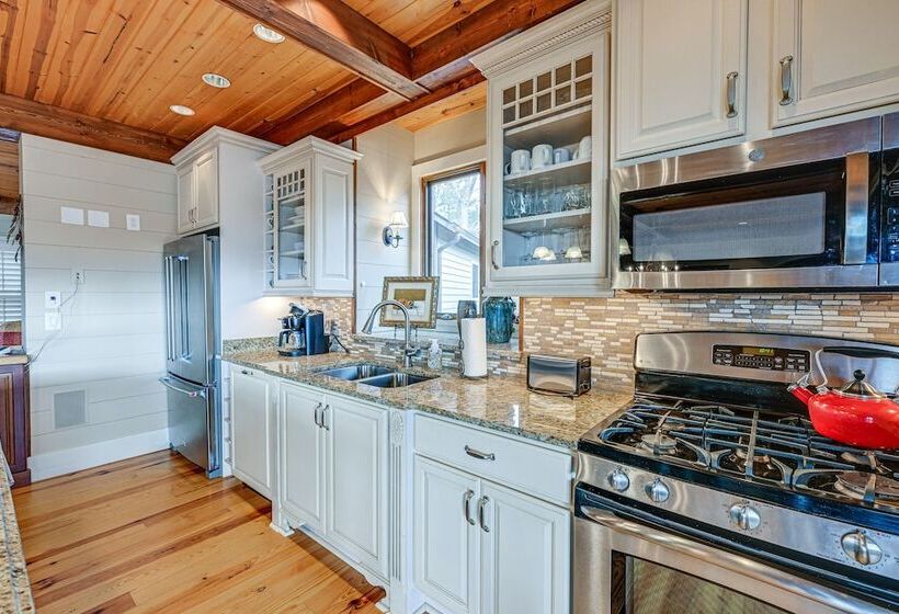 Mountain View Georgia Cabin W/ 2 Decks