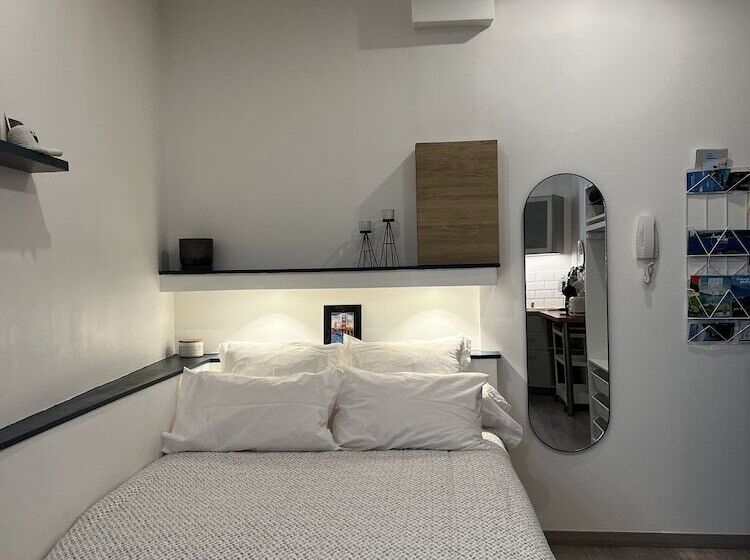 Mrtn Apartments & Suites