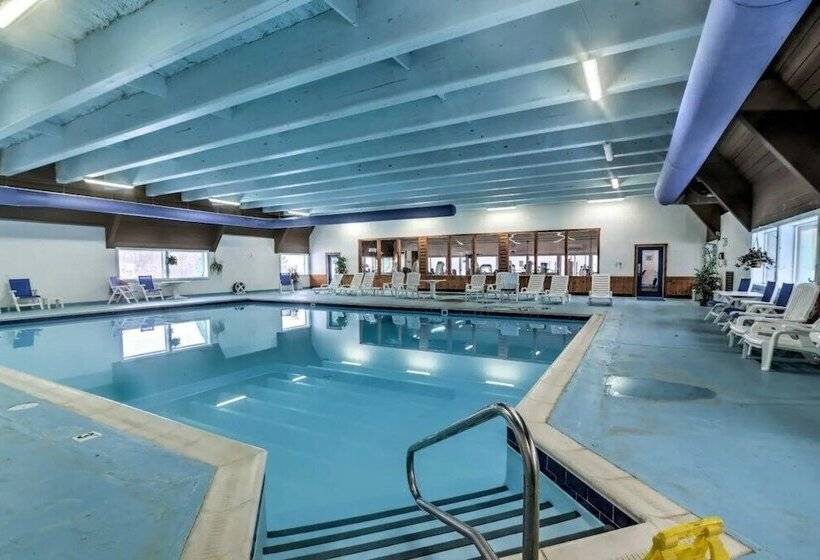 New Wintervue Home With Fireplace Pet Friendly