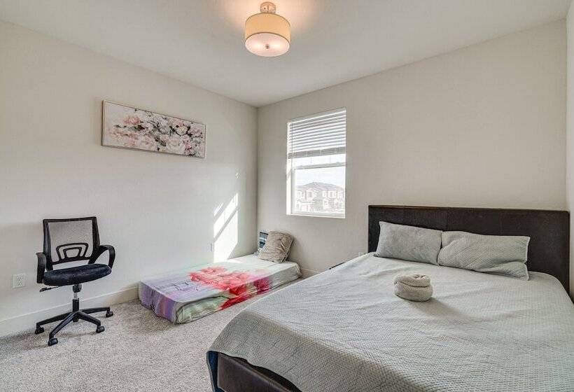 Newly Built Tracy Home W/ Backyard + Pool Access!