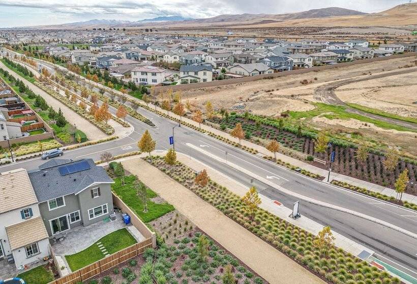 Newly Built Tracy Home W/ Backyard + Pool Access!