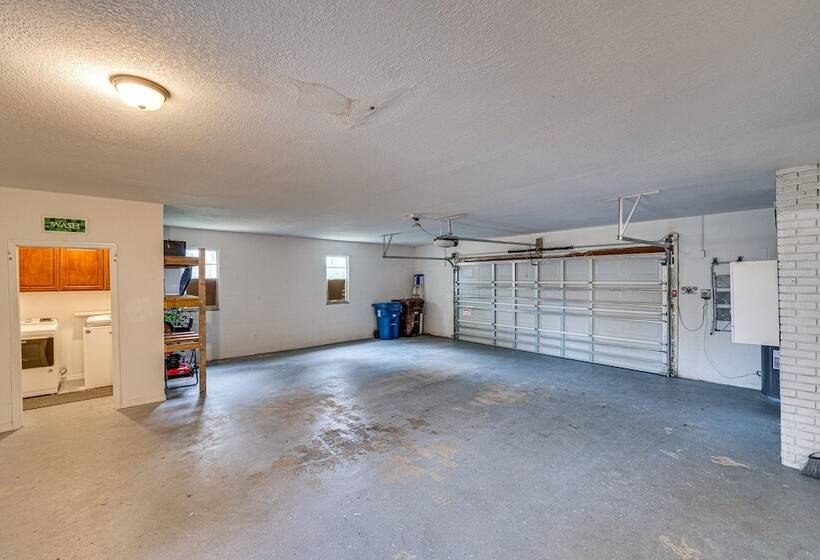 Family Friendly Davenport Home W/ Fire Pit!