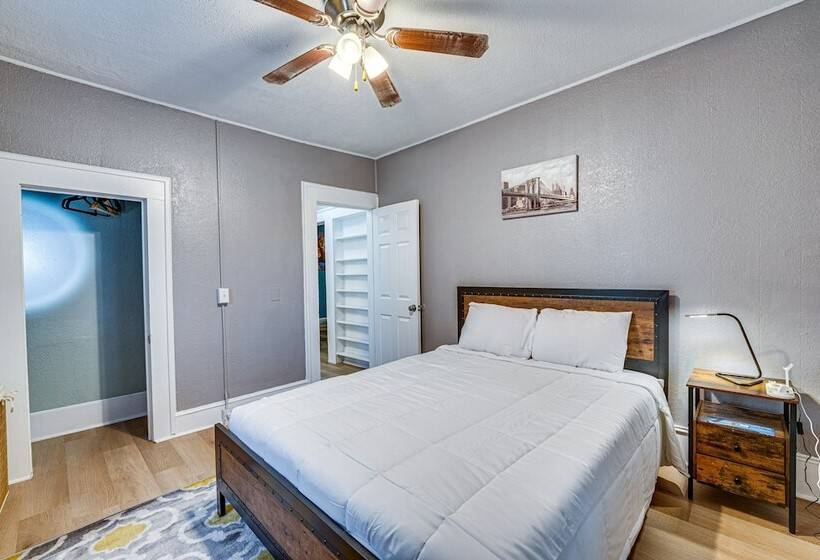 Family Friendly Davenport Home W/ Fire Pit!