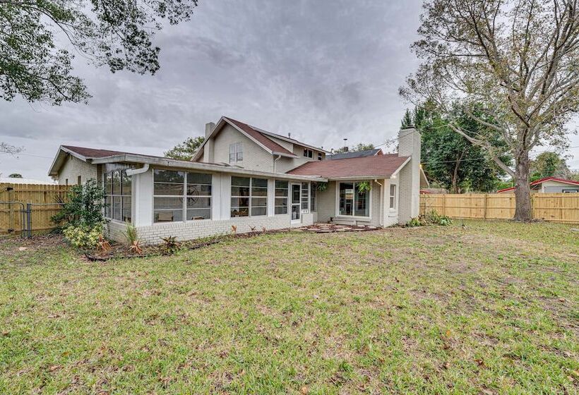 Family Friendly Davenport Home W/ Fire Pit!