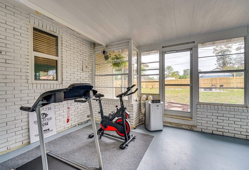 Family Friendly Davenport Home W/ Fire Pit!