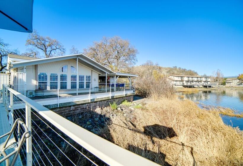 North Lakeport Home On Clear Lake: Boat + Unwind!