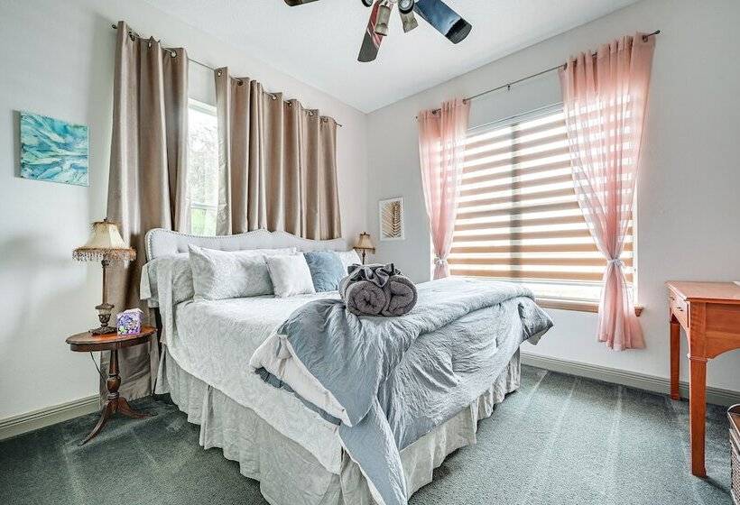 Odessa Lake House W/ Private Pool & Screened Lanai