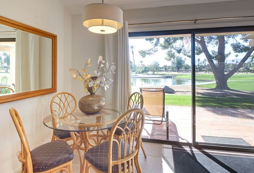 Pet Friendly Palm Desert Gem On Golf Course!