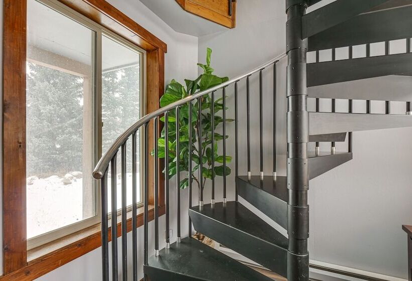 Peaceful Alma Cabin Rental: 13 Mi To Breckenridge!