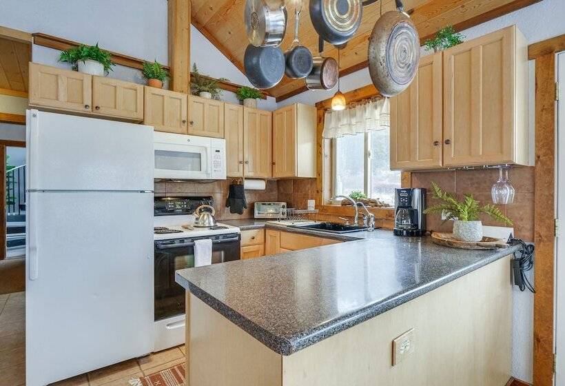 Peaceful Alma Cabin Rental: 13 Mi To Breckenridge!