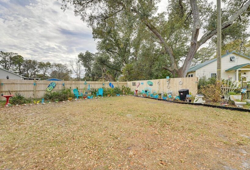 Peaceful Atlantic Cottage W/ Deck & Yard!