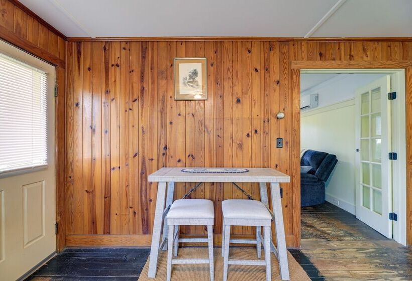 Peaceful Atlantic Cottage W/ Deck & Yard!