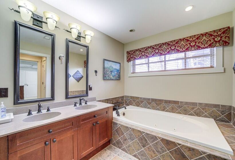 Lake Livin  Lodge  Cashiers Retreat W/ Mtn Views