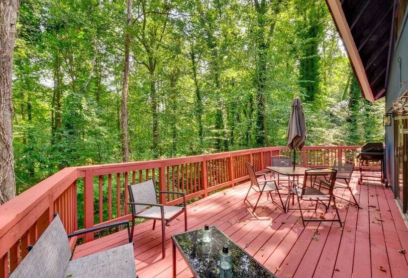 Peaceful Gainesville Cottage W/ Lake Lanier Access