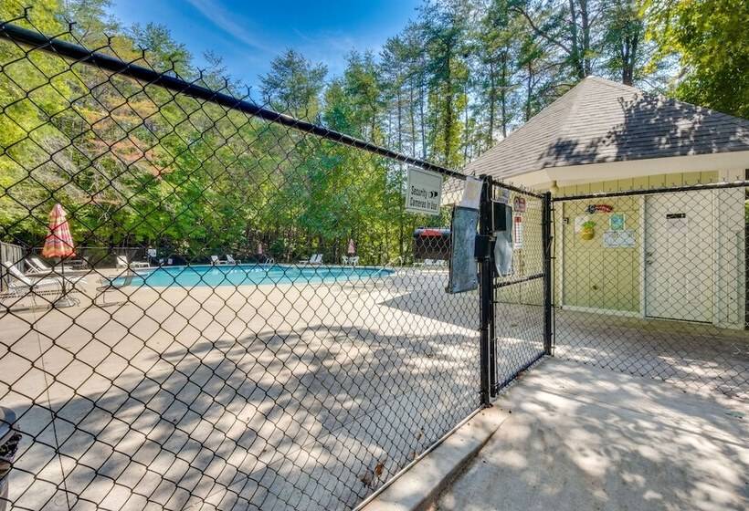 Peaceful Gainesville Cottage W/ Lake Lanier Access