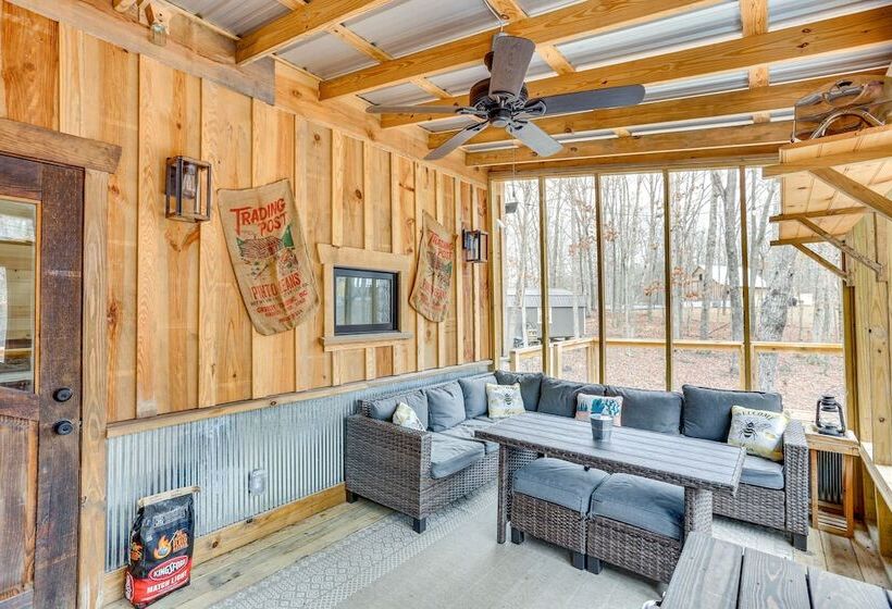 Peaceful Hiker S Hideaway W/ Deck On 1 Acre!