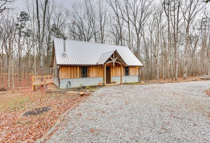 Peaceful Hiker S Hideaway W/ Deck On 1 Acre!