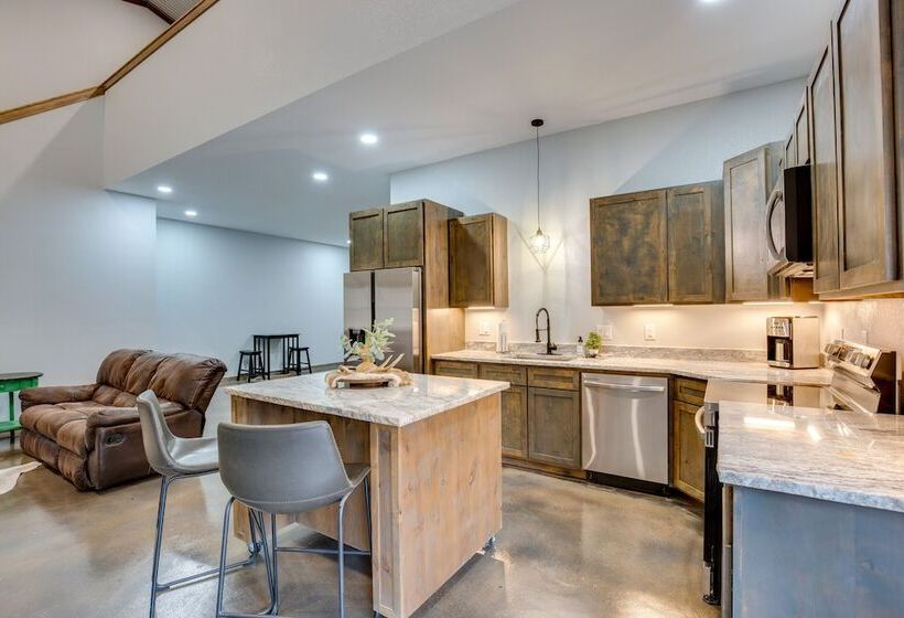 Peaceful Yantis Retreat   1 Mi To Lake Fork!