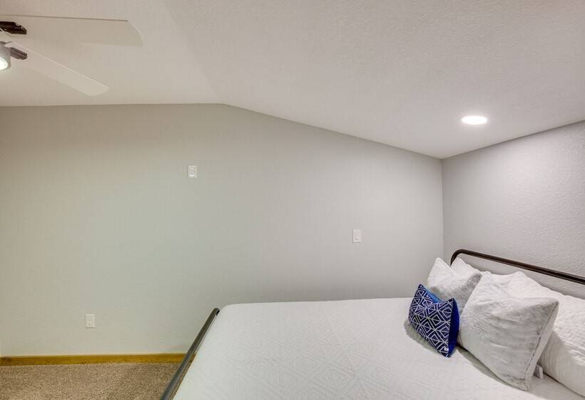 Peaceful Yantis Retreat   1 Mi To Lake Fork!