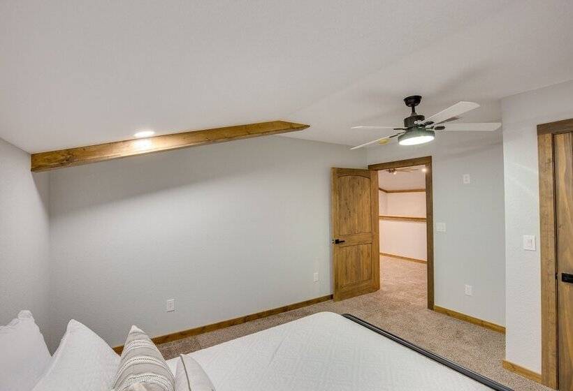 Peaceful Yantis Retreat   1 Mi To Lake Fork!