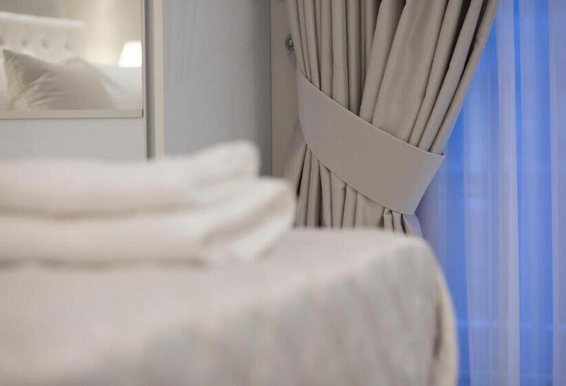 بنسيون Amaryllis Luxury Rooms