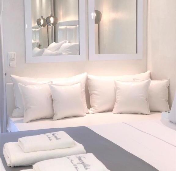 بنسيون Amaryllis Luxury Rooms