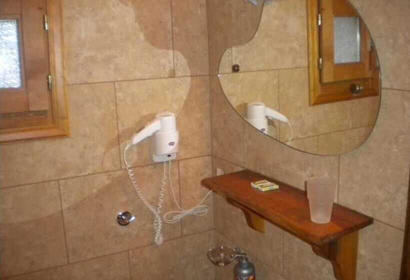 פנסיון Iaspis Guesthouse