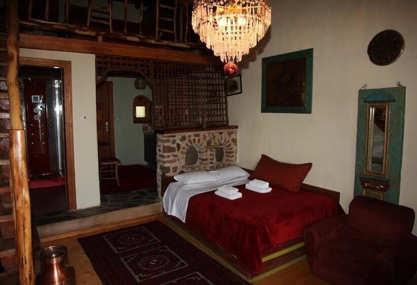 פנסיון Iaspis Guesthouse