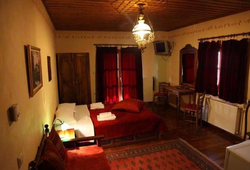 פנסיון Iaspis Guesthouse