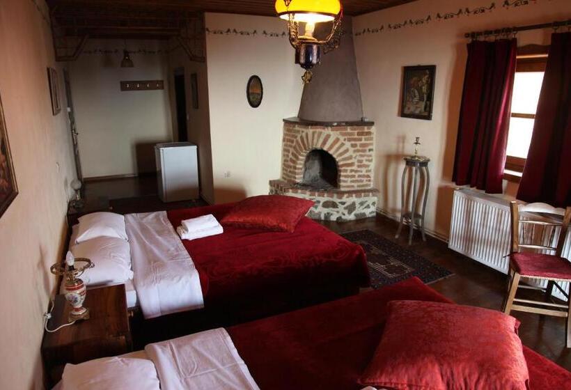 פנסיון Iaspis Guesthouse