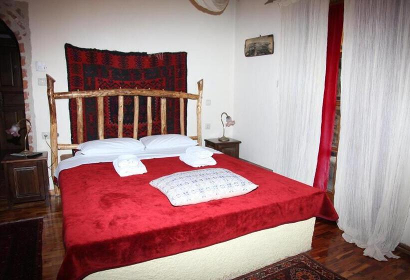 פנסיון Iaspis Guesthouse