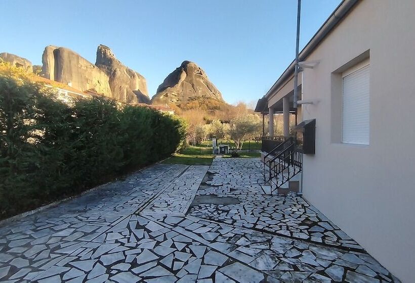 פנסיון Kastraki House With A View