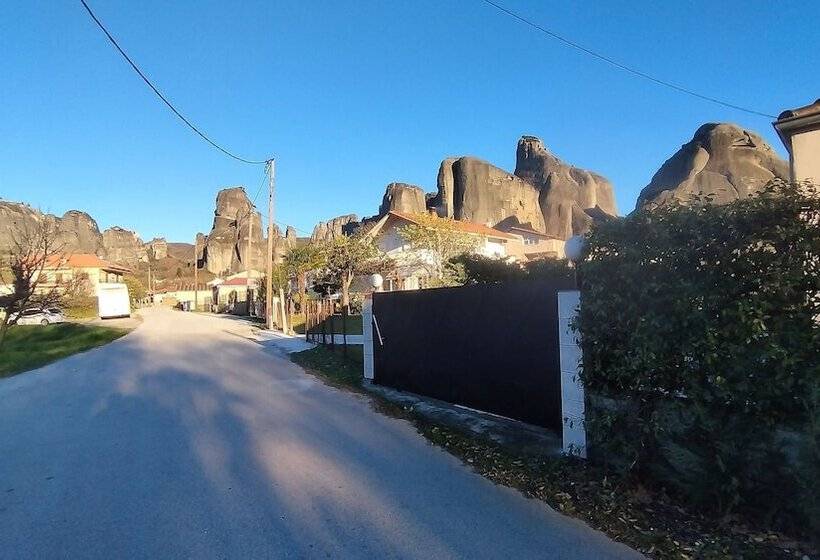 פנסיון Kastraki House With A View