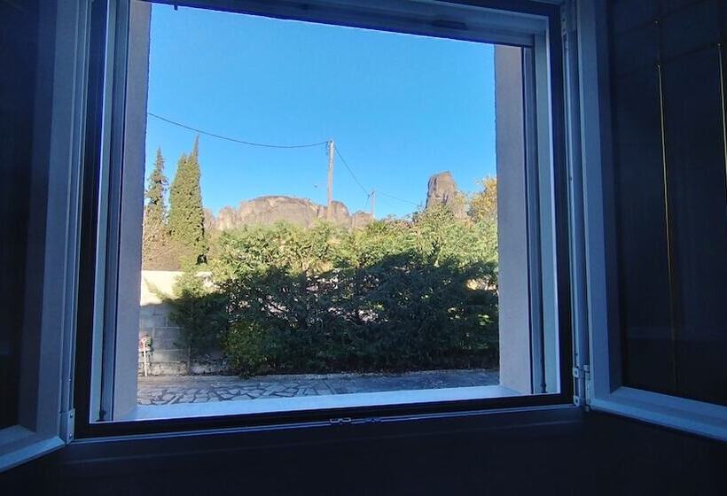 פנסיון Kastraki House With A View