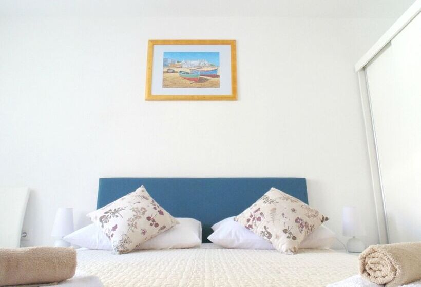 펜션 Peruzovic Rooms 2