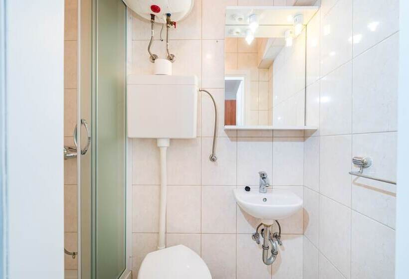 بنسيون Room In Guest Room   Private Room Near Center 6