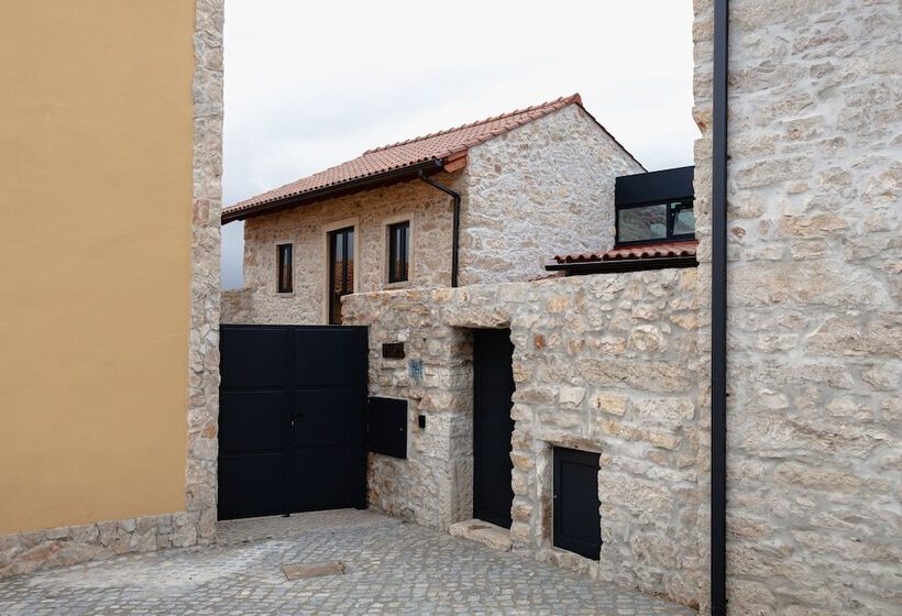 بنسيون Recantos D Almerinda