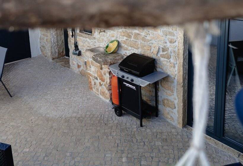 بنسيون Recantos D Almerinda