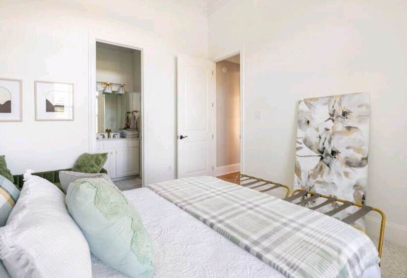 بنسيون Tennessee Modern Manor